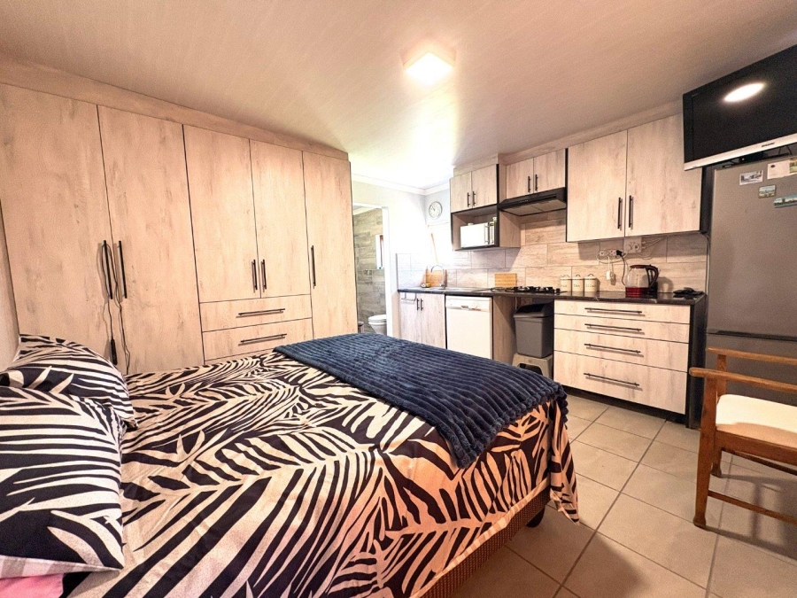 4 Bedroom Property for Sale in Stilbaai Wes Western Cape